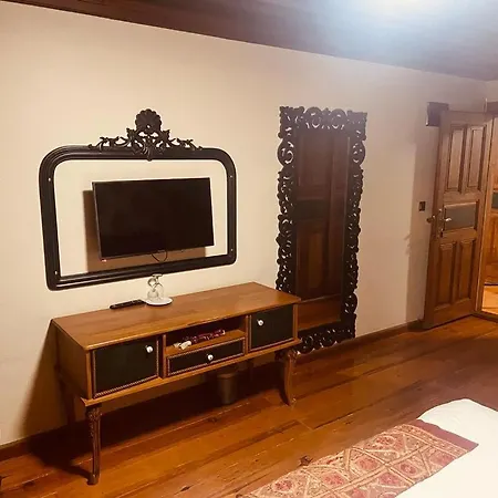 Hotel Tarihi Kucukaga Konagi
