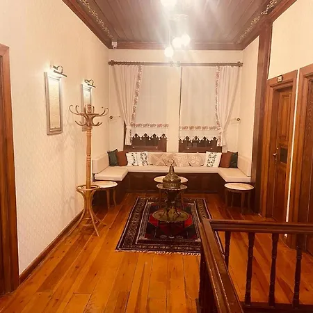 Historic Kucukaga Mansion Akşehir