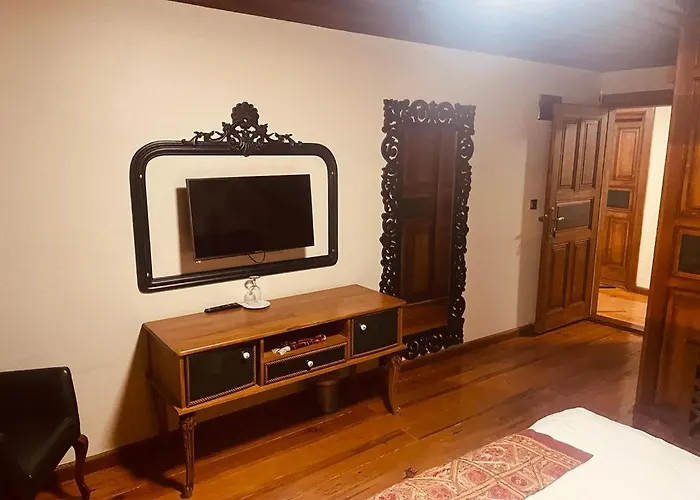 Hotel Tarihi Kucukaga Konagi