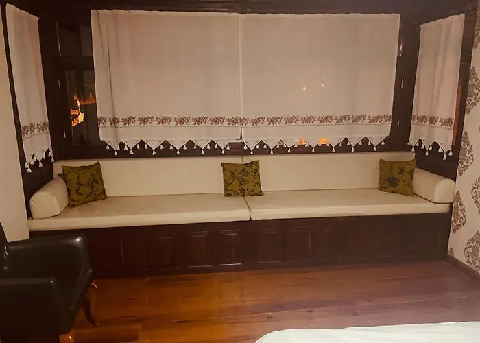 Tarihi Kucukaga Konagi *