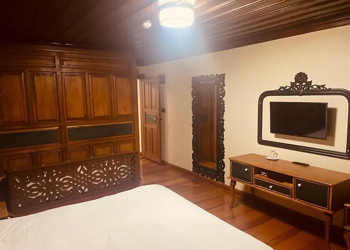 Tarihi Kucukaga Konagi Hotel *