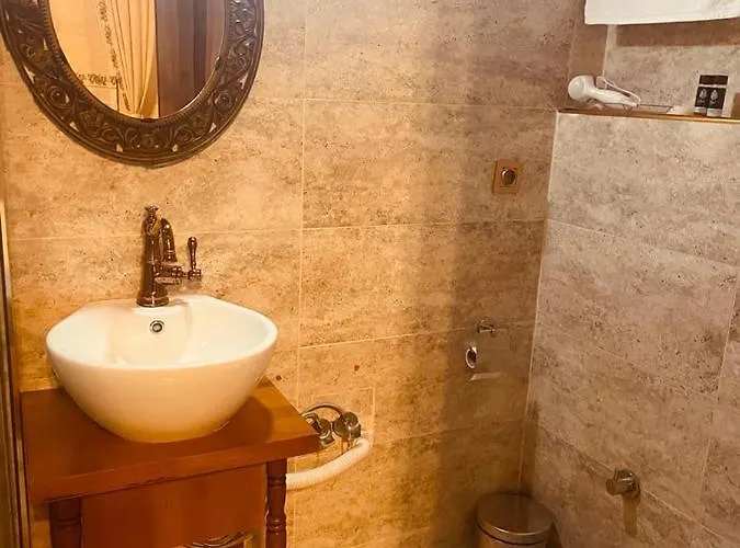 Tarihi Kucukaga Konagi Hotel *