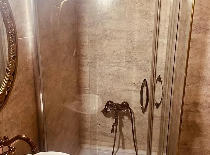 Tarihi Kucukaga Konagi * Aksehir